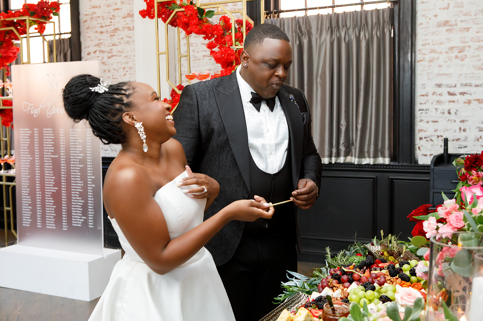 wedding catering FAQ-Knife and Faulk - Dall wedding caterer